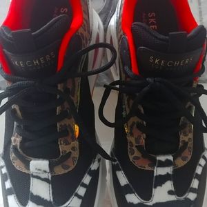 Skechers Los Angeles "Rovina Safari "Animal Print❤